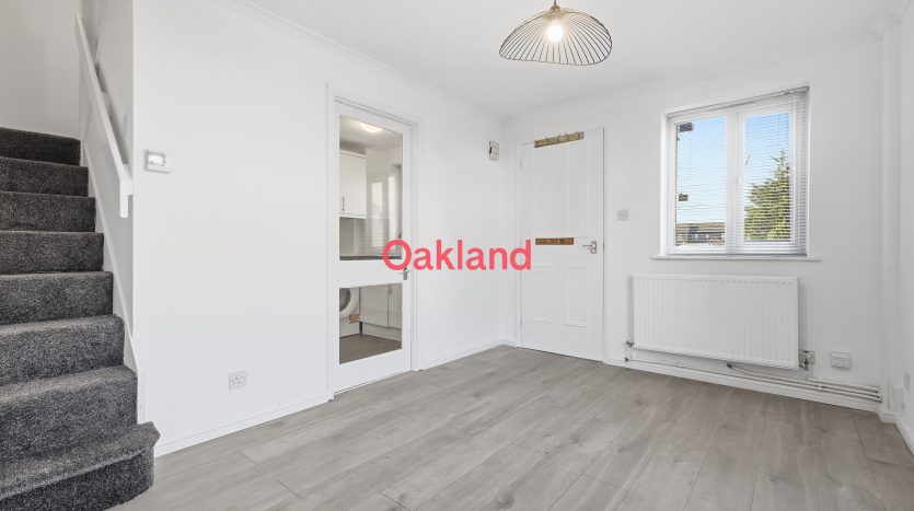 1 Bedroom  To Rent in Asquith Close, Dagenham, RM8 