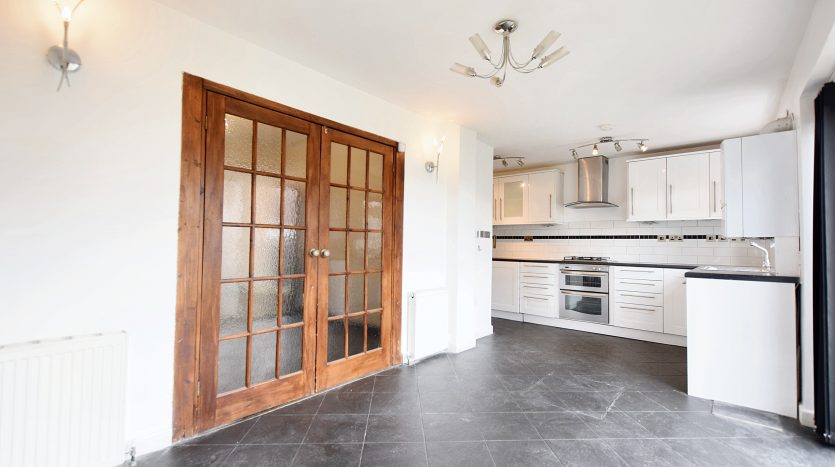 3 Bedroom  To Rent in Cranley Drive, Ilford, IG2 