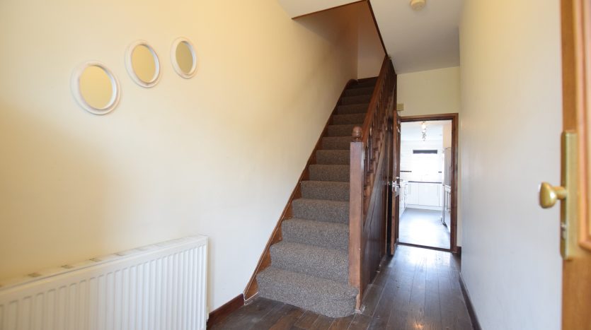 3 Bedroom  To Rent in Cranley Drive, Ilford, IG2 