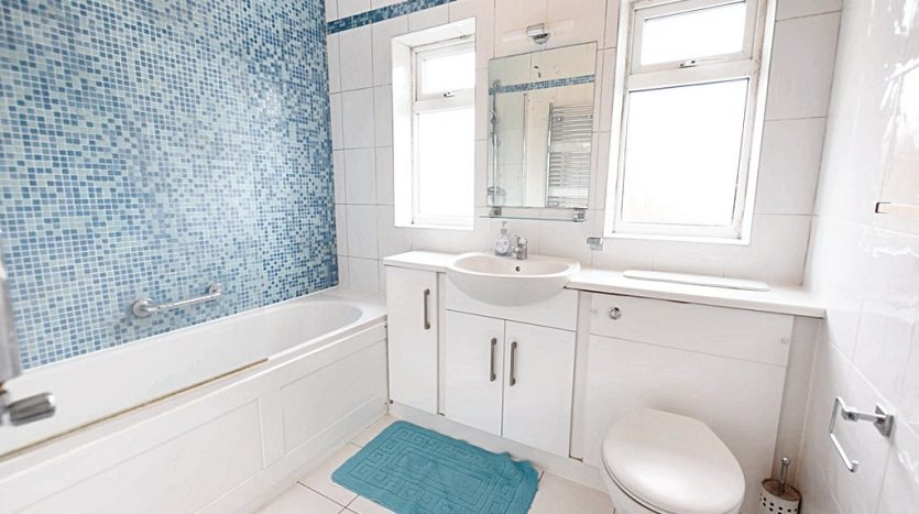 3 Bedroom  To Rent in Cranley Drive, Ilford, IG2 