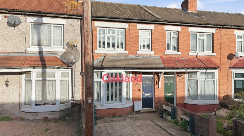 2 Bedroom Mid Terraced House To Rent in Kendal Avenue, Barking, IG11