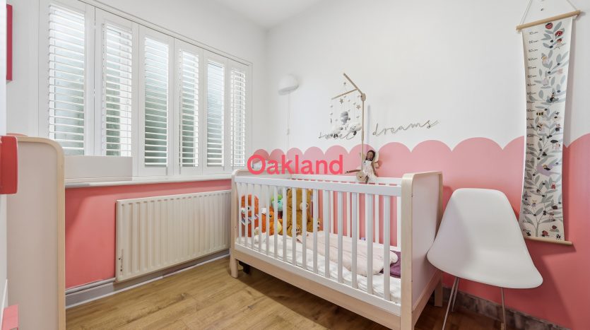 2 Bedroom Mid Terraced House To Rent in Kendal Avenue, Barking, IG11