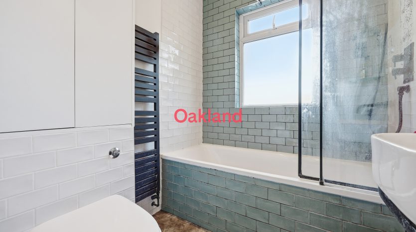 2 Bedroom Mid Terraced House To Rent in Kendal Avenue, Barking, IG11