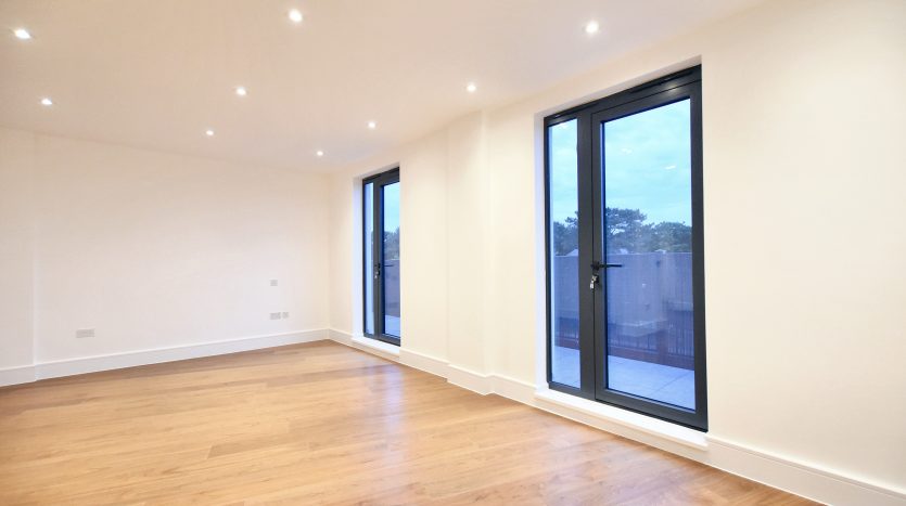 3 Bedroom Flat For Sale in Impact House 181-185 High Road, Chigwell, IG7 