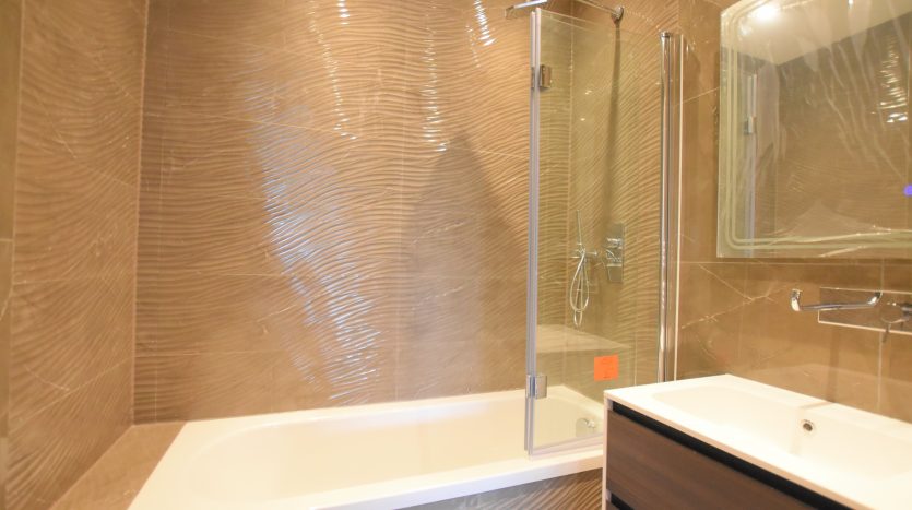 2 Bedroom Flat For Sale in Impact House 181-185 High Road, Chigwell, IG7 