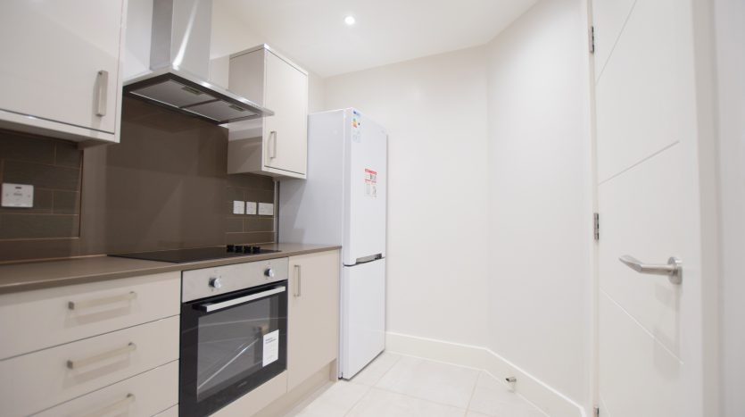 2 Bedroom Flat To Rent in Flat 1, Ilford, IG1 
