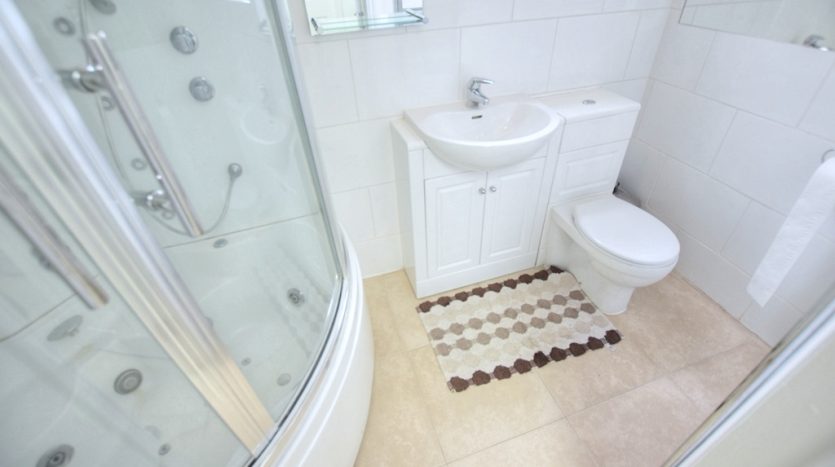 1 Bedroom  To Rent in Studio 2 22 Ashgrove Road, Goodmayes, IG3 