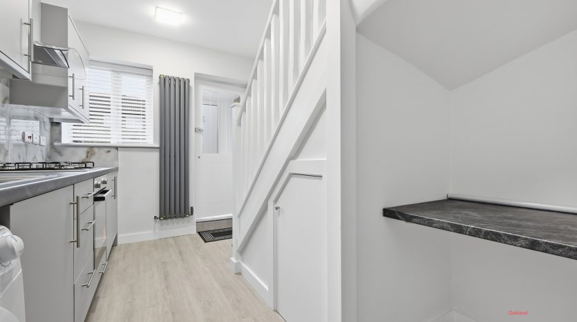 3 Bedroom Terraced House To Rent in Shelley Place, Tilbury, RM18