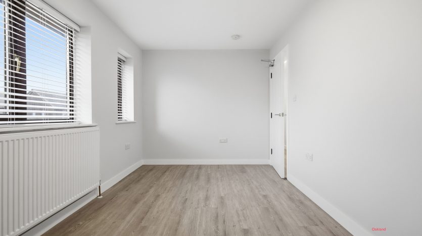 3 Bedroom Terraced House To Rent in Shelley Place, Tilbury, RM18