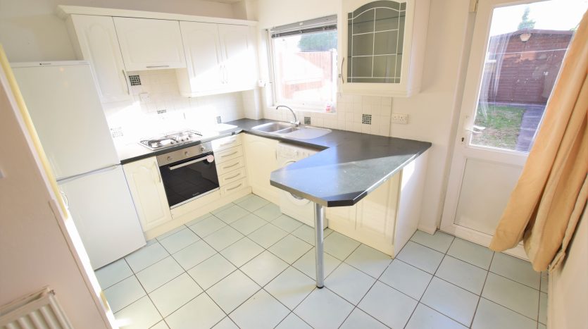 2 Bedroom End of Terrace House To Rent in Crystal Way, Dagenham, RM8 