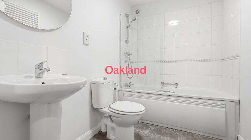 4 Bedroom Semi-Detached House To Rent in 85a Netley Road, Ilford, IG2 