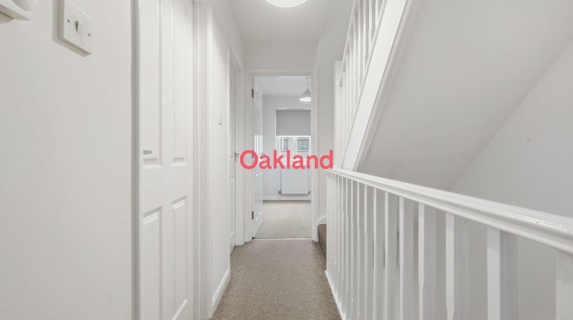 4 Bedroom Semi-Detached House To Rent in 85a Netley Road, Ilford, IG2 