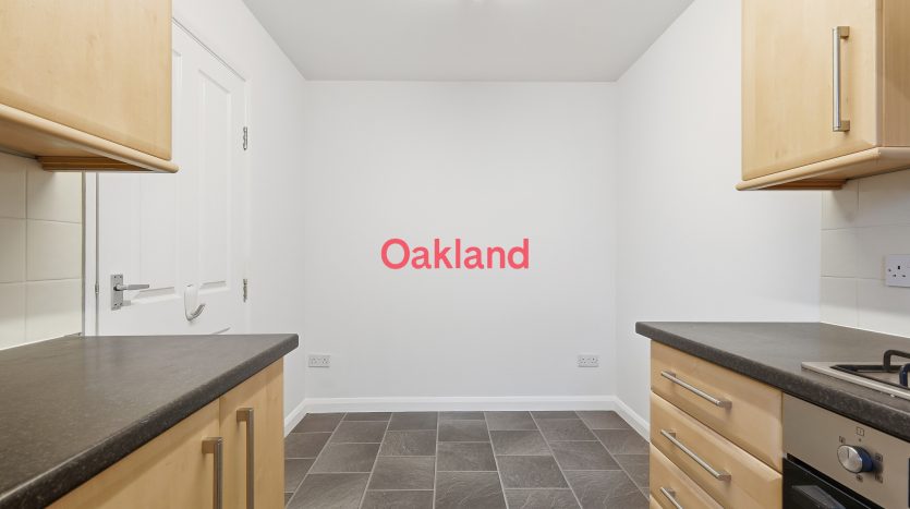 4 Bedroom Semi-Detached House To Rent in 85a Netley Road, Ilford, IG2 