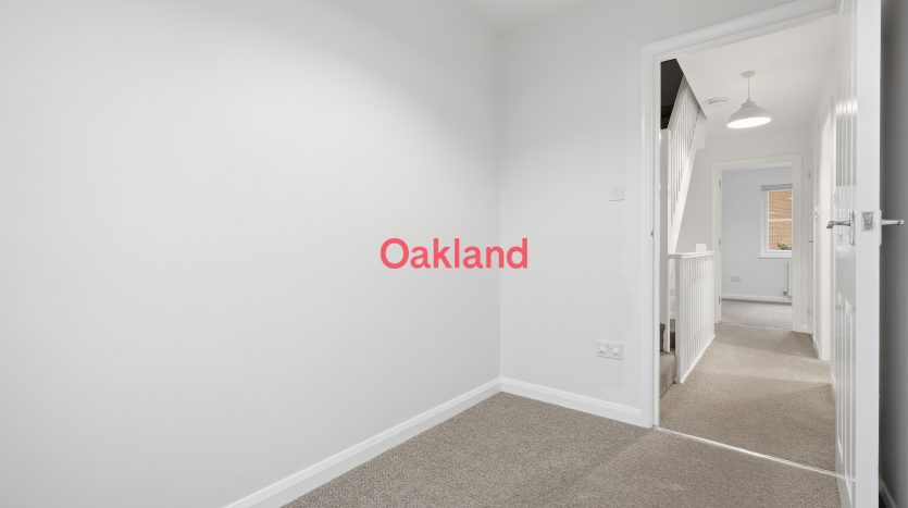 4 Bedroom Semi-Detached House To Rent in 85a Netley Road, Ilford, IG2 