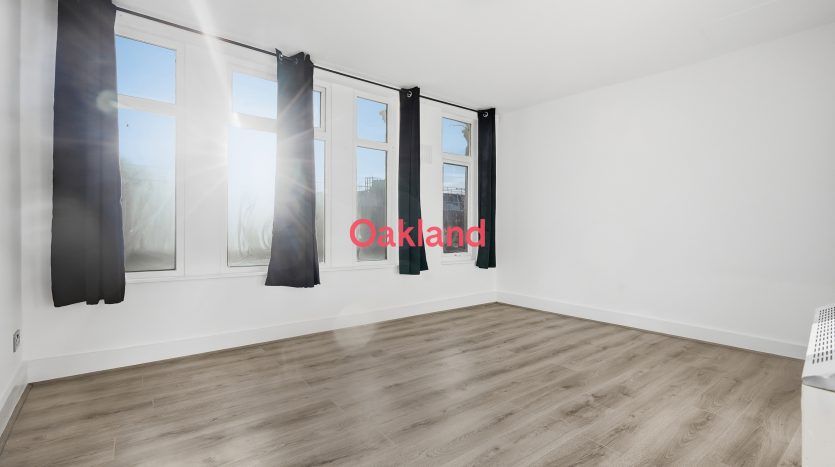 1 Bedroom  To Rent in 187a Well Street, London, E9 6