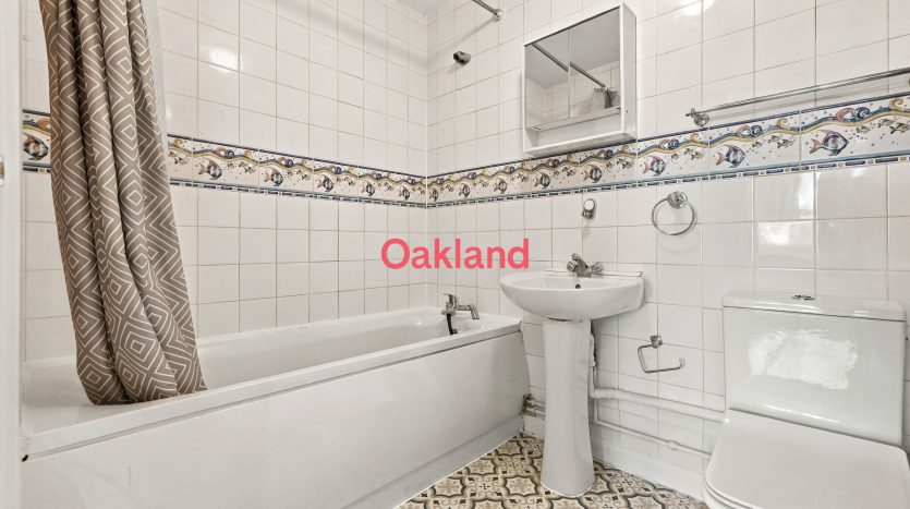 2 Bedroom  For Sale in Lavender Place, Ilford, IG1 