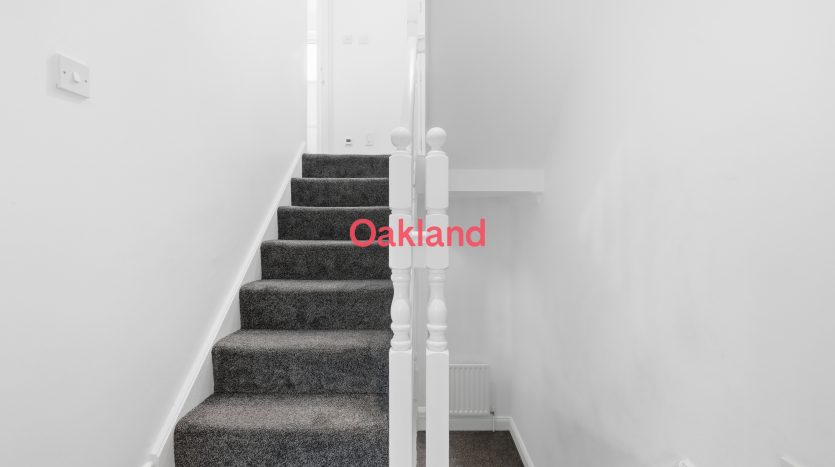 3 Bedroom Terraced House To Rent in Turpins Lane, Woodford Green, IG8 