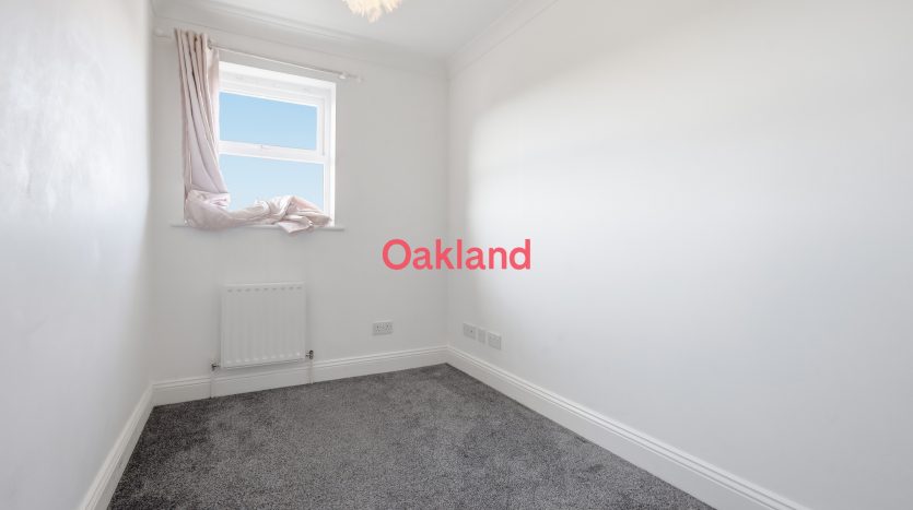 3 Bedroom Terraced House To Rent in Turpins Lane, Woodford Green, IG8 