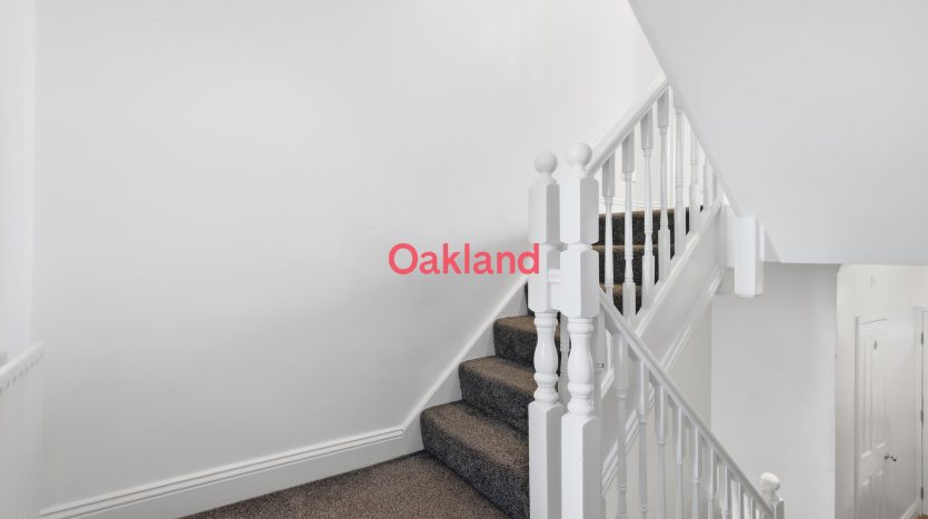 3 Bedroom Terraced House To Rent in Turpins Lane, Woodford Green, IG8 