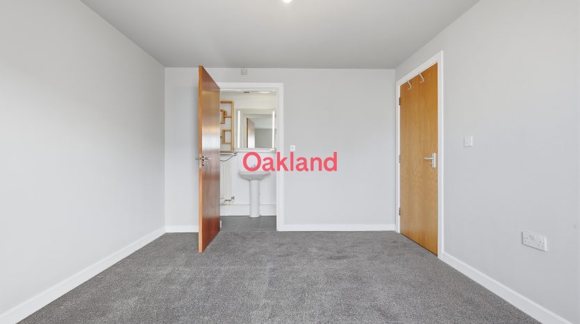 2 Bedroom  For Sale in Hawkesbury Close, Ilford, IG6 