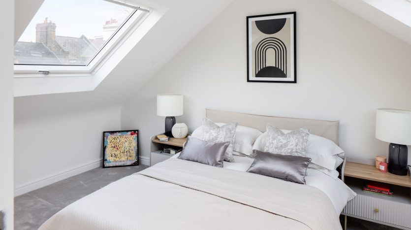 2 Bedroom Flat To Rent in First Floor Flat, London, SE18