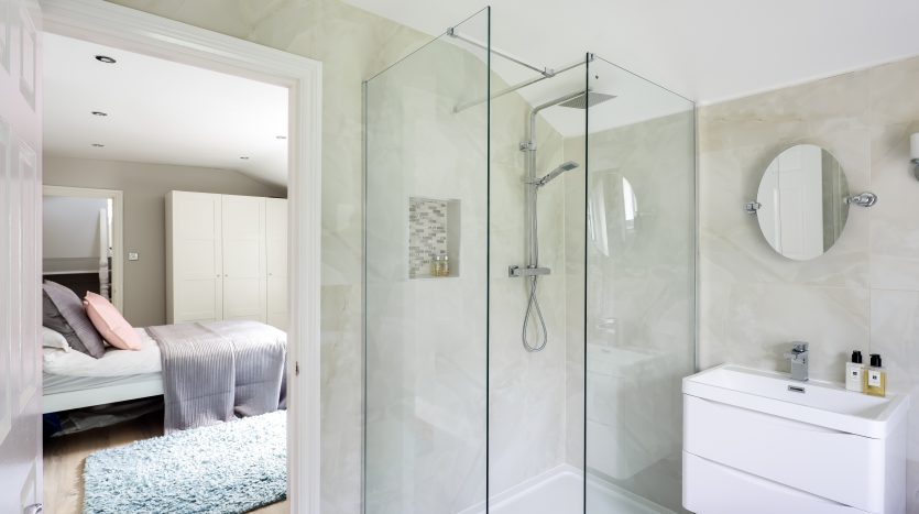 2 Bedroom Flat To Rent in First Floor Flat, London, SE18