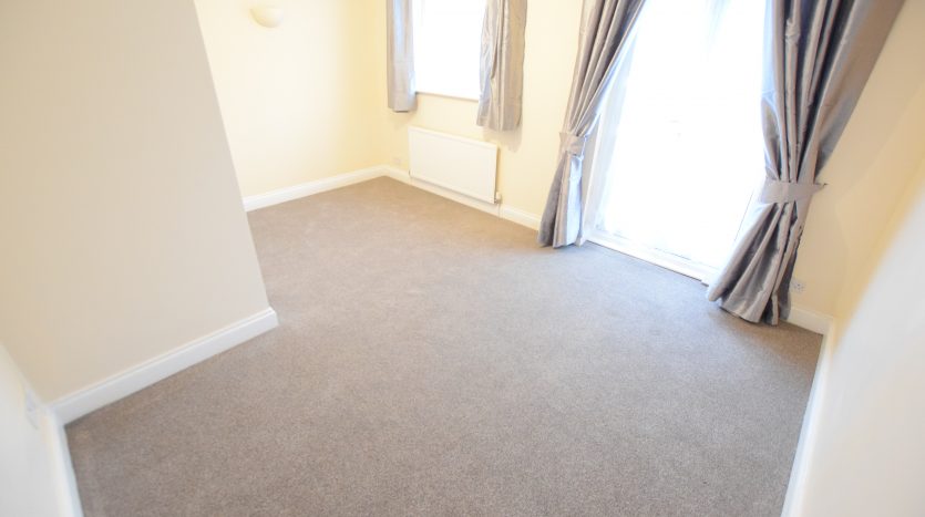5 Bedroom Terraced House To Rent in Tollgate Road, London, E6 5