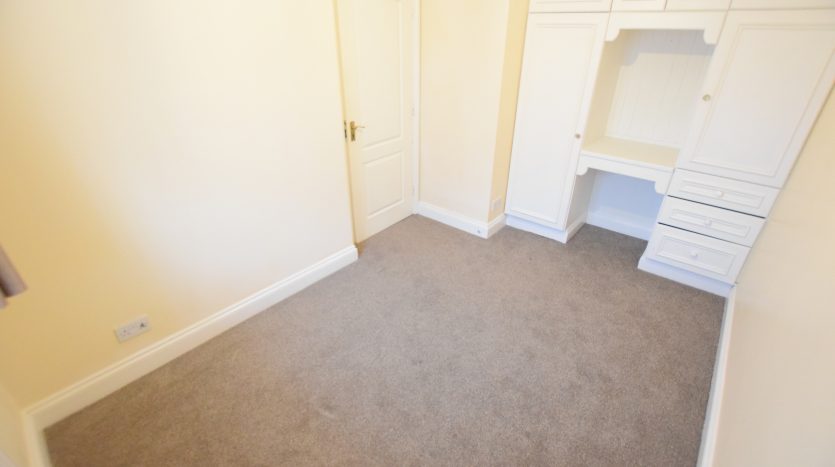 5 Bedroom Terraced House To Rent in Tollgate Road, London, E6 5
