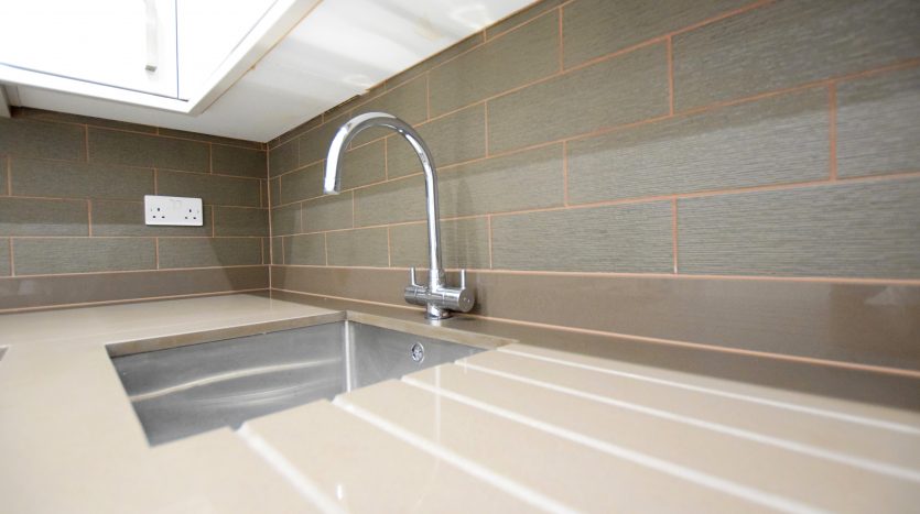 2 Bedroom Flat To Rent in Flat 2, Ilford, IG1 