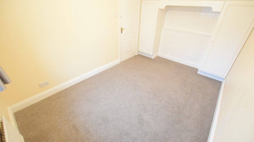 5 Bedroom Terraced House To Rent in Tollgate Road, London, E6 5