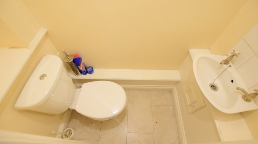 5 Bedroom Terraced House To Rent in Tollgate Road, London, E6 5