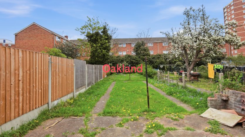 3 Bedroom Terraced House For Sale in Shakespeare Crescent, London, E12 