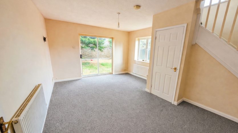 2 Bedroom Terraced House To Rent in Heathfield Park Drive, Romford, RM6 