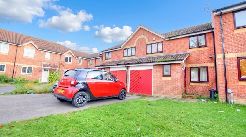 5 Bedroom House To Rent in Telegraph Place, London, E14 