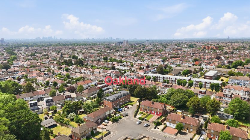 2 Bedroom  For Sale in Crown Road, Ilford, IG6 