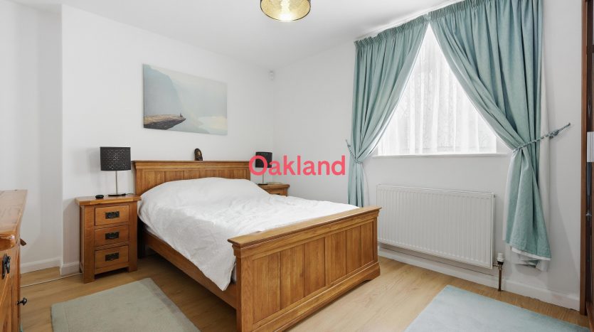 2 Bedroom  For Sale in Crown Road, Ilford, IG6 