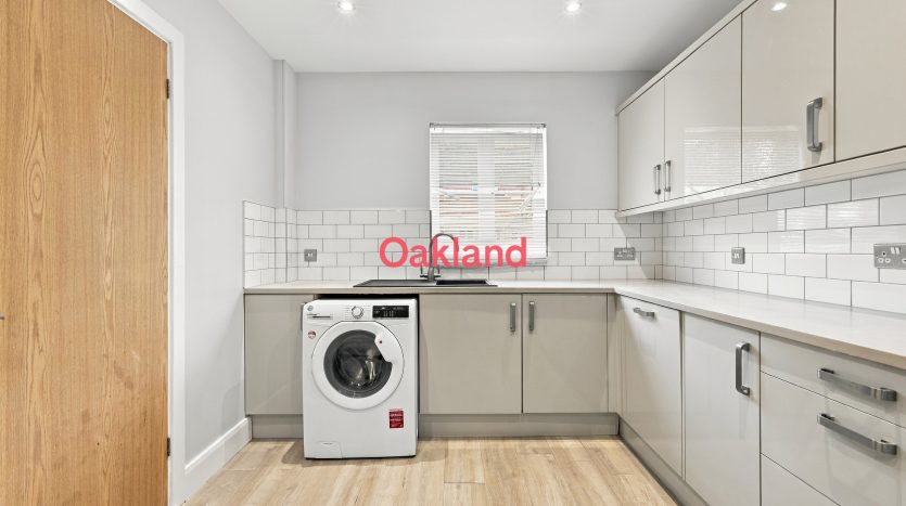 3 Bedroom  For Sale in Buntingbridge Road, Ilford, IG2 