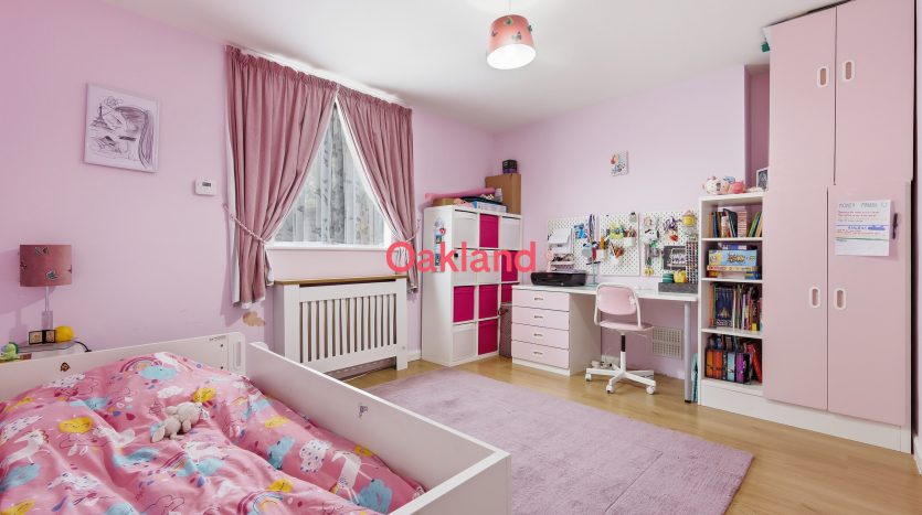 2 Bedroom  For Sale in Crown Road, Ilford, IG6 