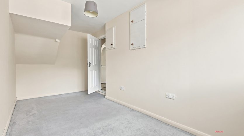 3 Bedroom  For Sale in Express Drive, Ilford, IG3 