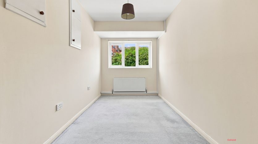 3 Bedroom  For Sale in Express Drive, Ilford, IG3 
