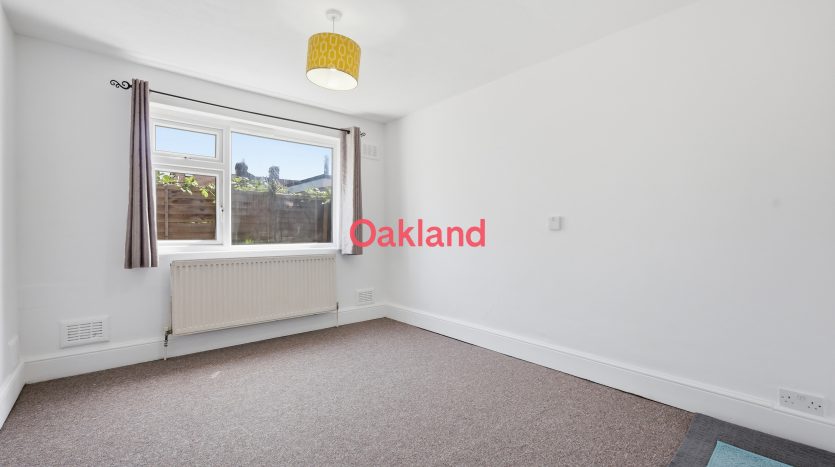 1 Bedroom  To Rent in 42b Balfour Road, Ilford, IG1 