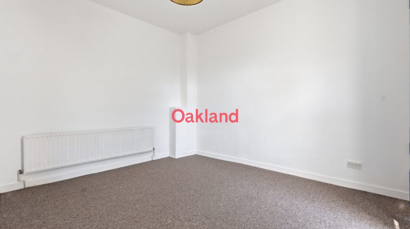 1 Bedroom  To Rent in 42b Balfour Road, Ilford, IG1 