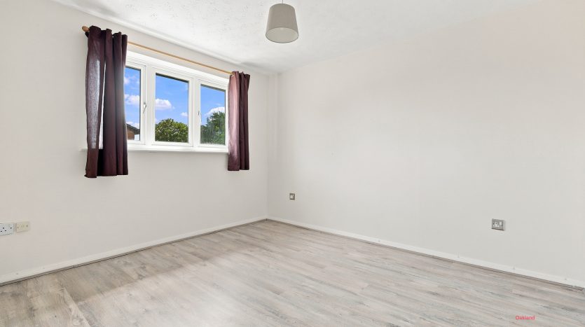 3 Bedroom  For Sale in Express Drive, Ilford, IG3 