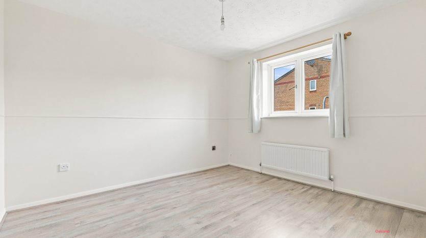 3 Bedroom  For Sale in Express Drive, Ilford, IG3 