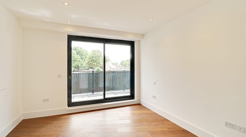 2 Bedroom  To Rent in Impact House 181-185 High Road, Chigwell, IG7 