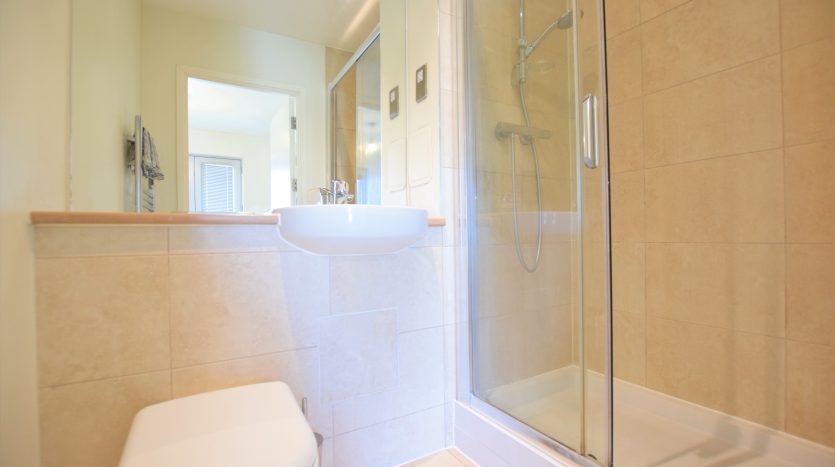 2 Bedroom  To Rent in Flat 23, Ilford, IG6 