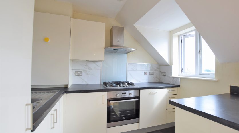 2 Bedroom  To Rent in Flat 23, Ilford, IG6 