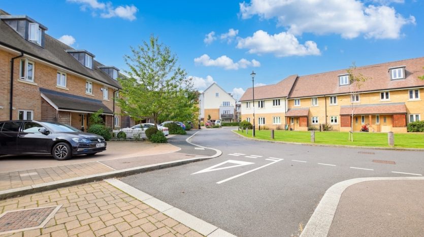 2 Bedroom  To Rent in Flat 23, Ilford, IG6 