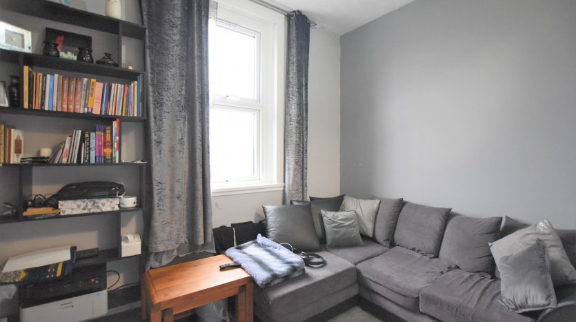 1 Bedroom  To Rent in 178b Balfour Road, Ilford, IG1 