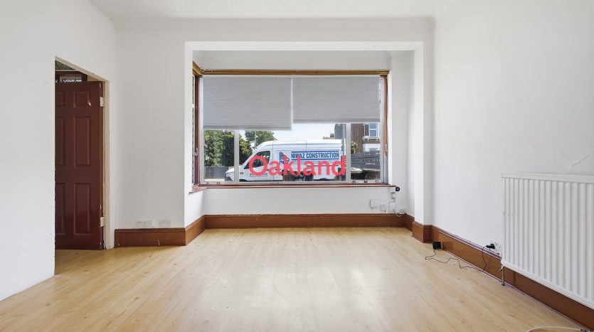 4 Bedroom  For Sale in Brisbane Road, Ilford, IG1 